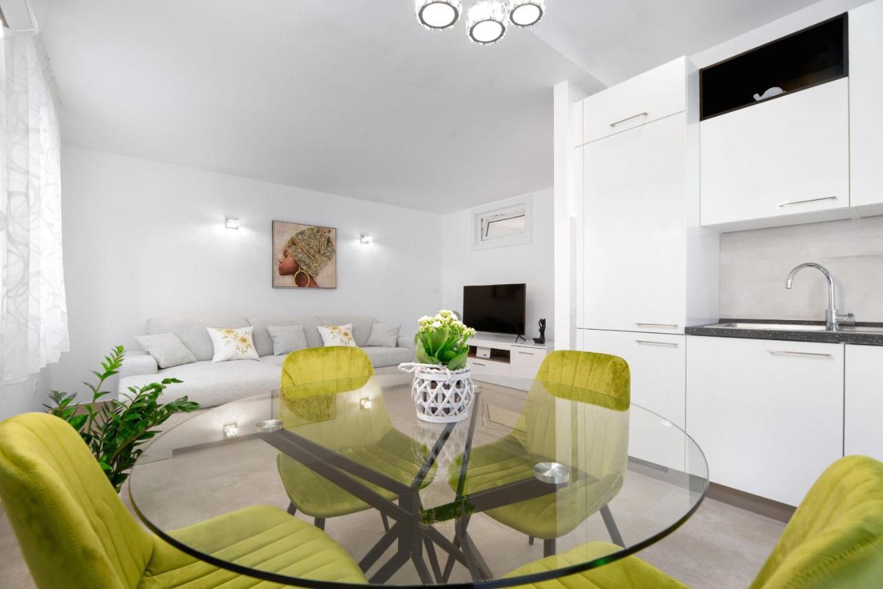 Apartment Amadeo Split Bagian luar foto